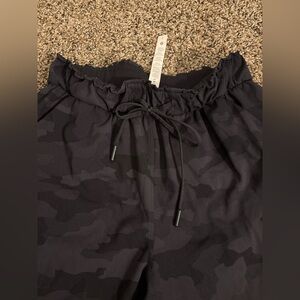 Lululemon Stretch High-Rise Jogger NWT Size 4